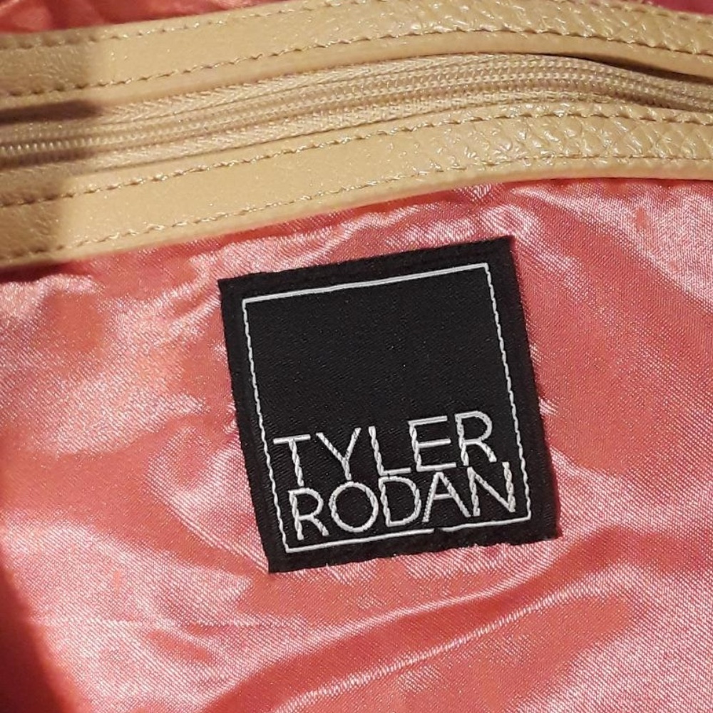 TYLER RODAN Stripped Tote - Picture 5 of 8